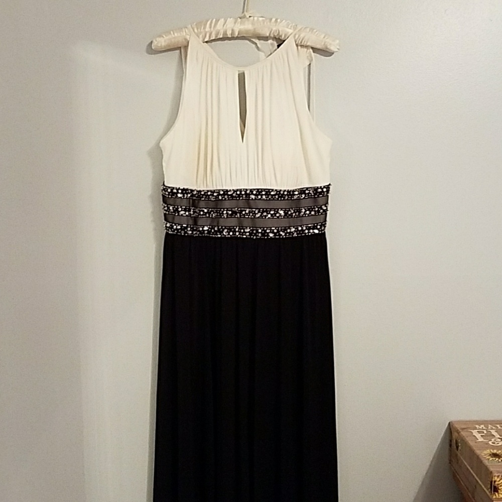 R&M Richards Prom dress!!